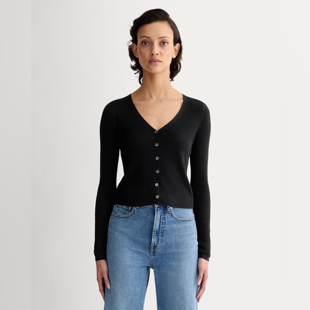 ◾️Everlane The Cardigan In Ultrasoft Merino